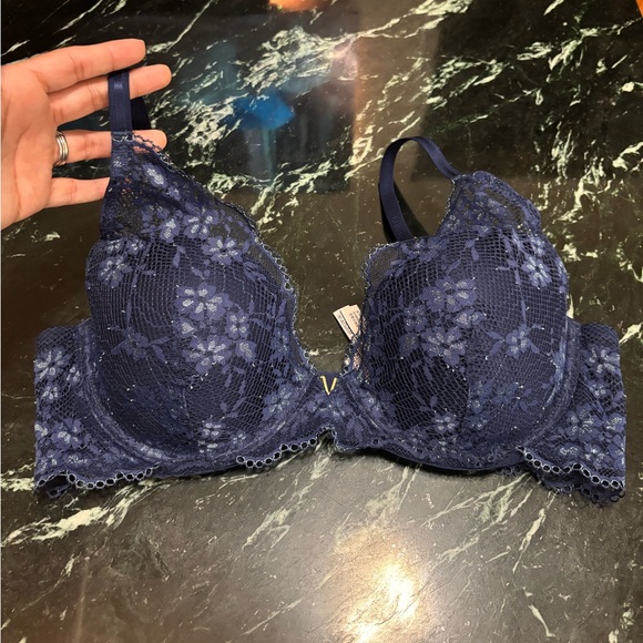 Lace Plunge Bra - Picture 6 of 7